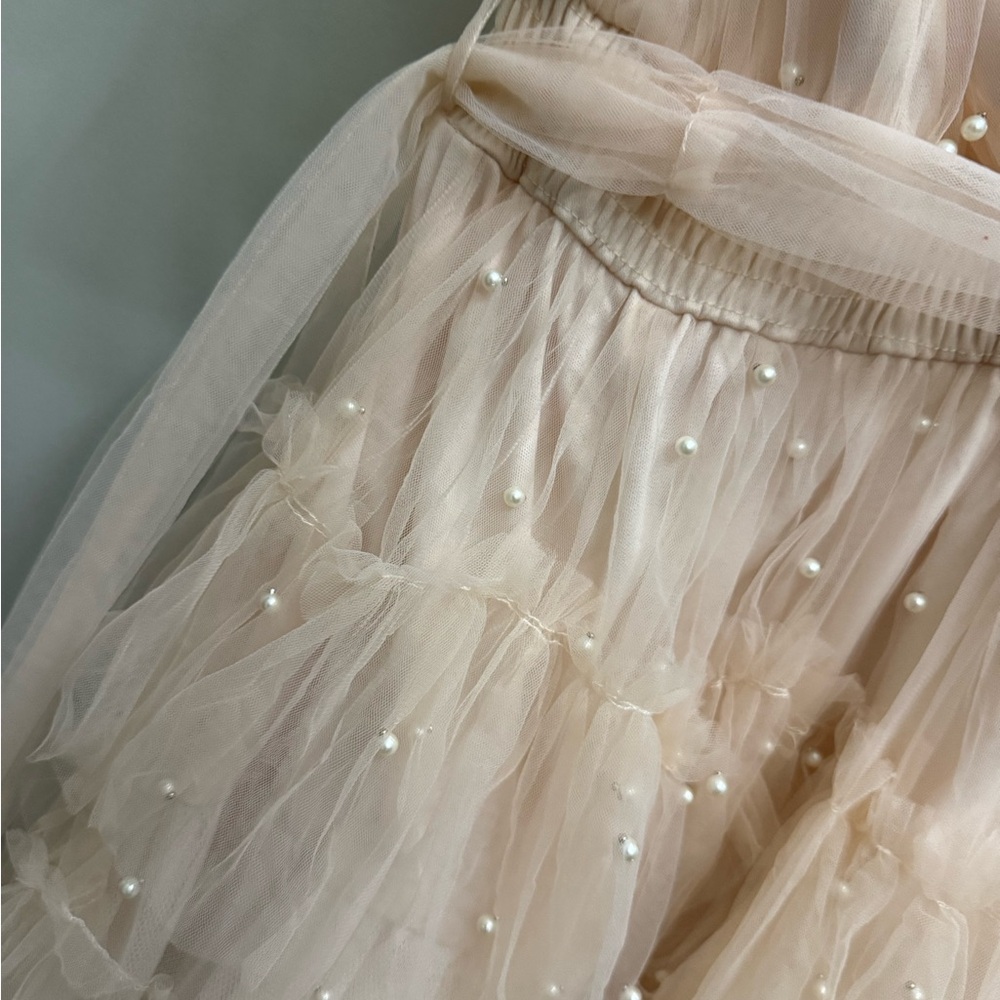 Boutique Nude Pearl-Embellished Tiered Tulle Dress - Picture 3 of 6